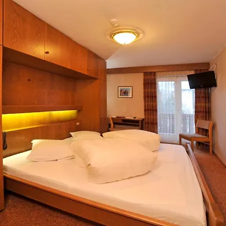 Christeinerhof Hotel 3*