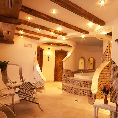 Hotel Christeinerhof 3*