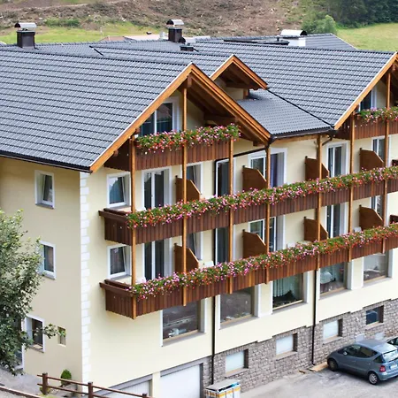 Hotel Christeinerhof 3*